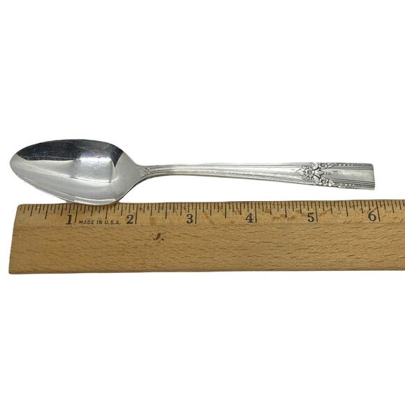 1940 Wm A Rogers Artistic Pattern Four Teaspoons Heavy Silver Plate No Monogram - Picture 9 of 10